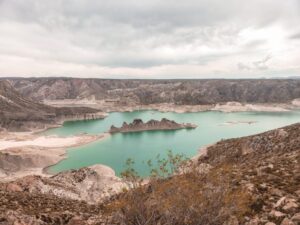 Lago Cañon del Atuel